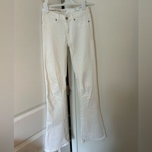 Vineyard Vines mid-rise flare white jeans